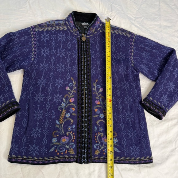 Icelandic Design Wool Blend Floral Tapestry Jacket M Nordic Embroidered Boho 03 - Picture 11 of 14